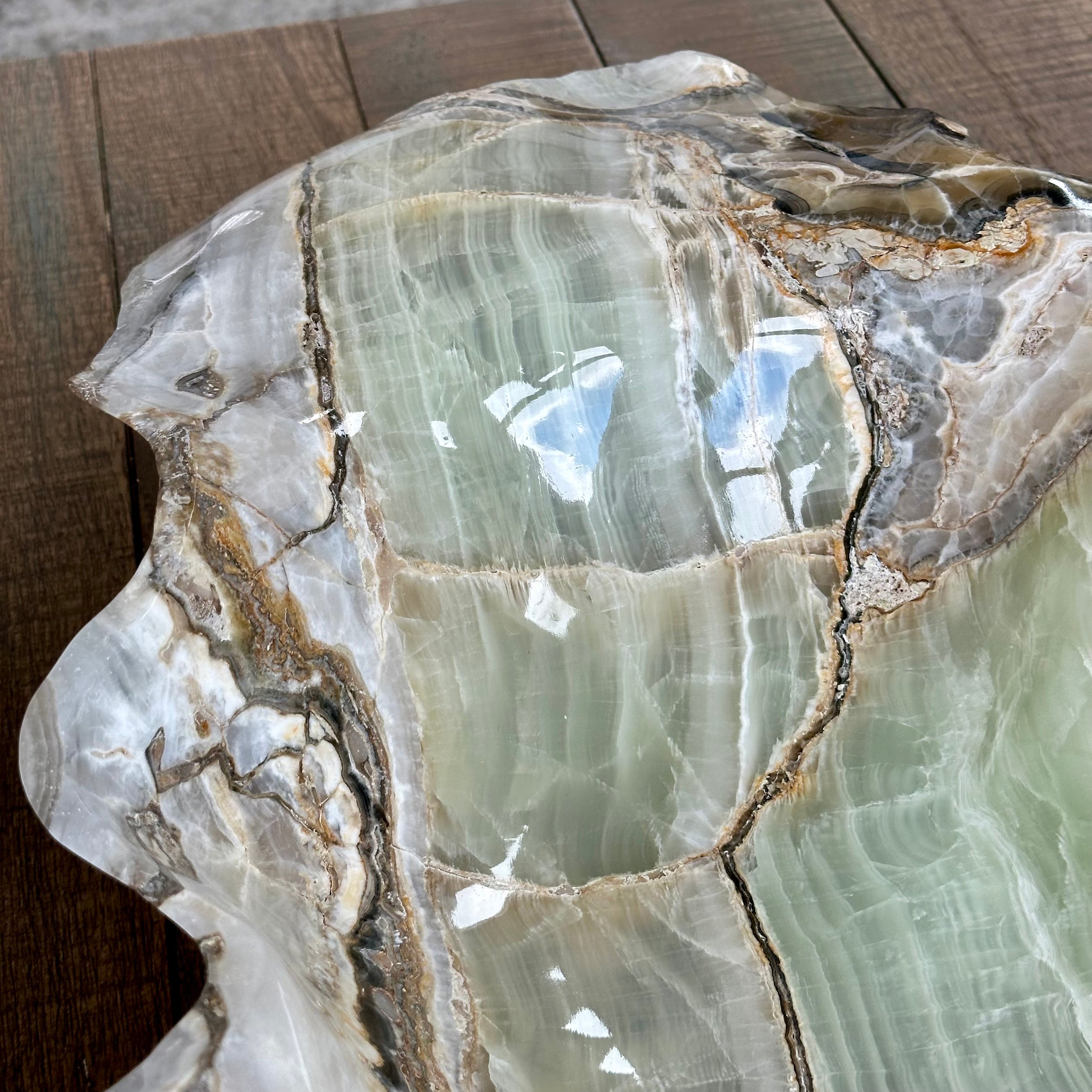 Rare Green Nacar Onyx Bowl – Hand-Carved Luxury Statement Piece