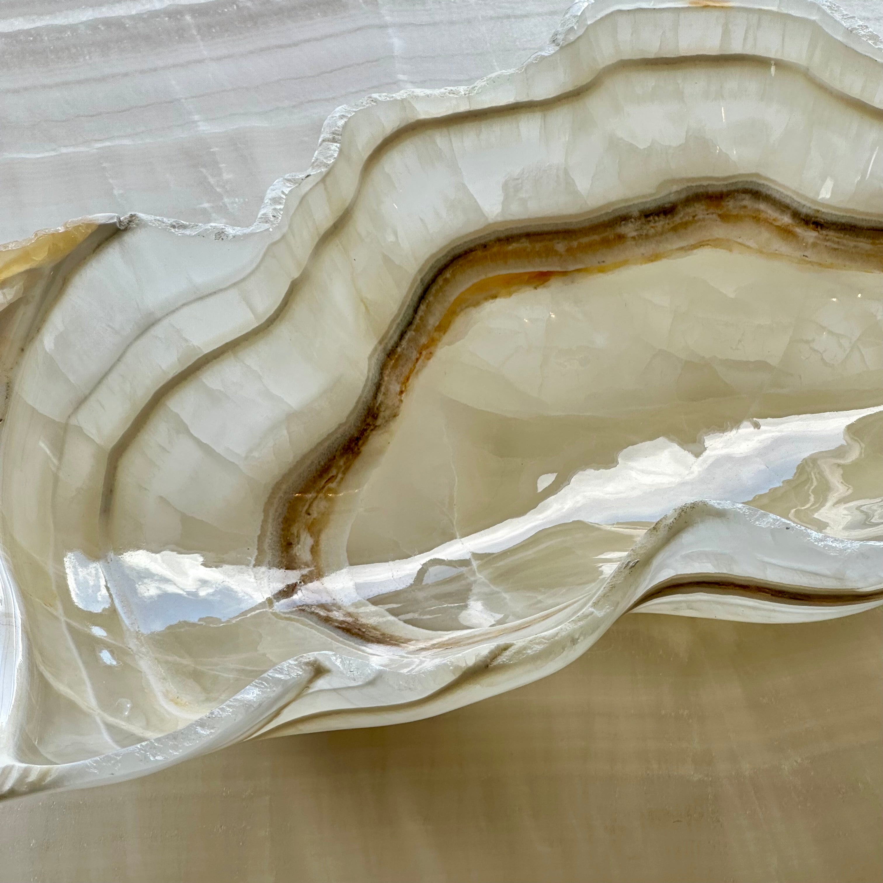 Large Nacar Onyx Bowl – Handcrafted by Master Artisans