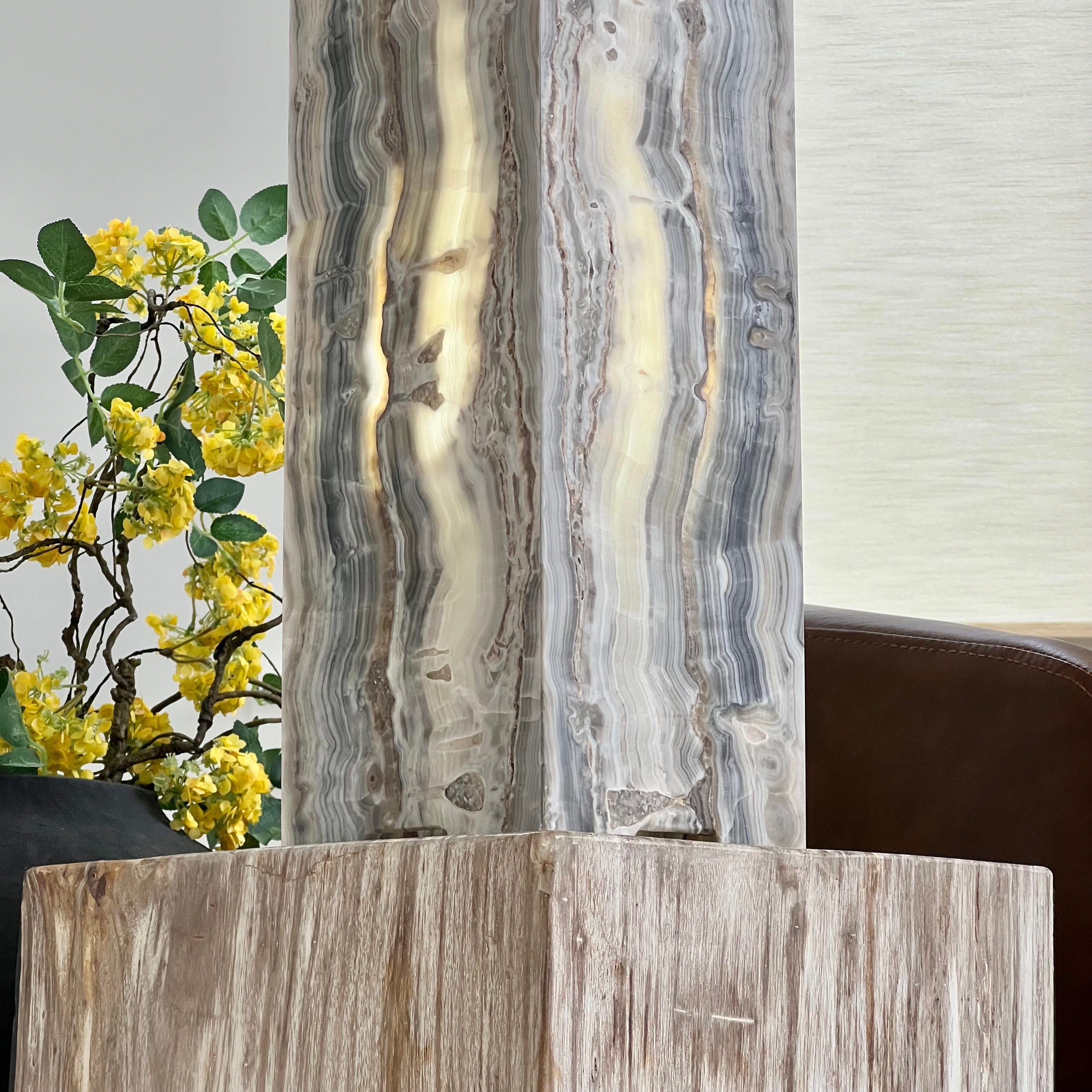 Grey & Cream Striped Onyx Lamp – Natural Stone Glow Accent Light