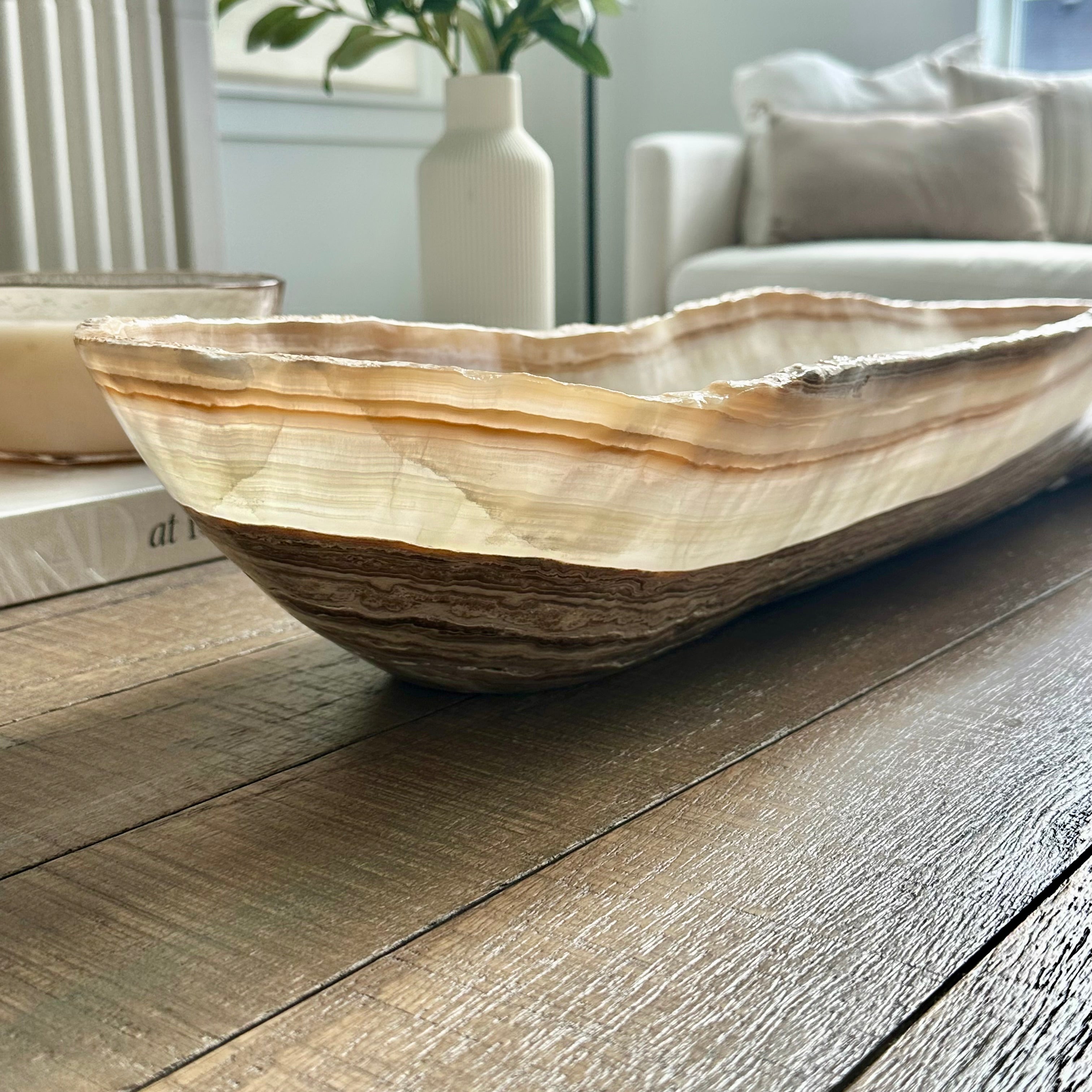 Beige Layered Onyx Canoe