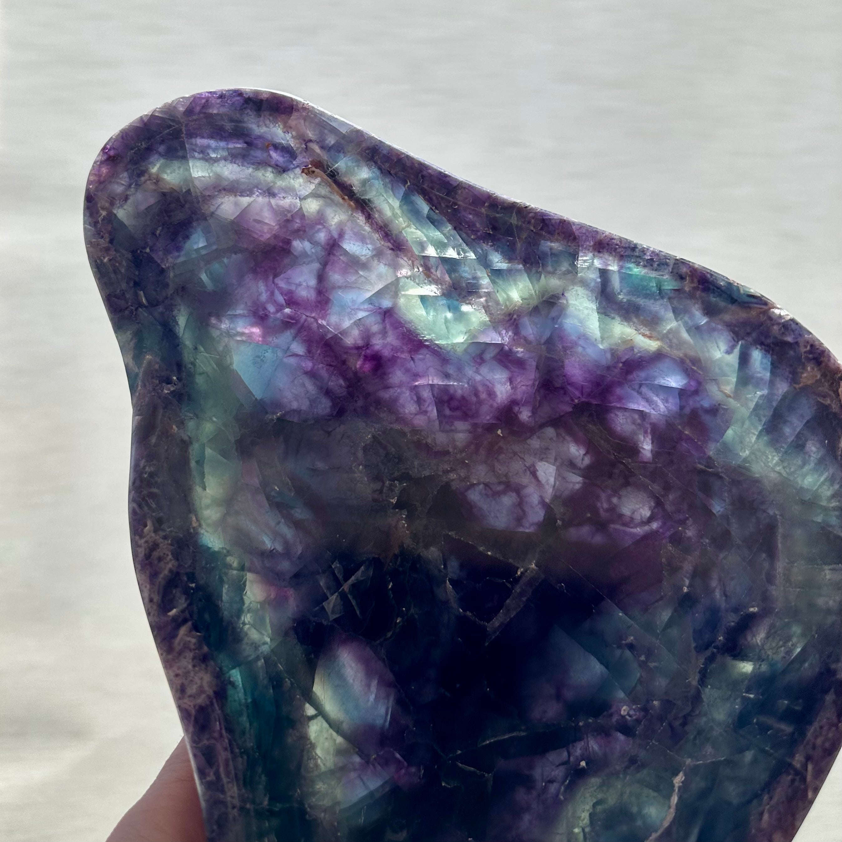 Fluorite Crystal Bowl – Hand-Carved Luxury Home Decor