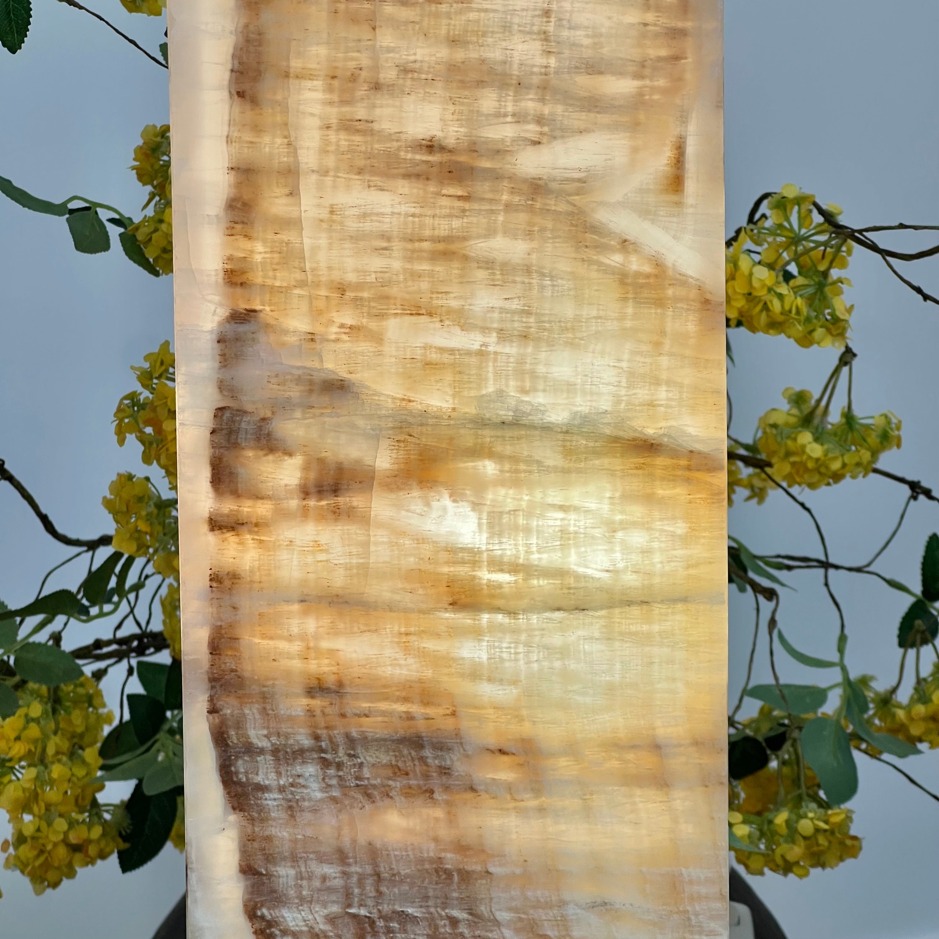 Hand-Carved Onyx Table Lamp – Warm Amber Glow with Natural Texture
