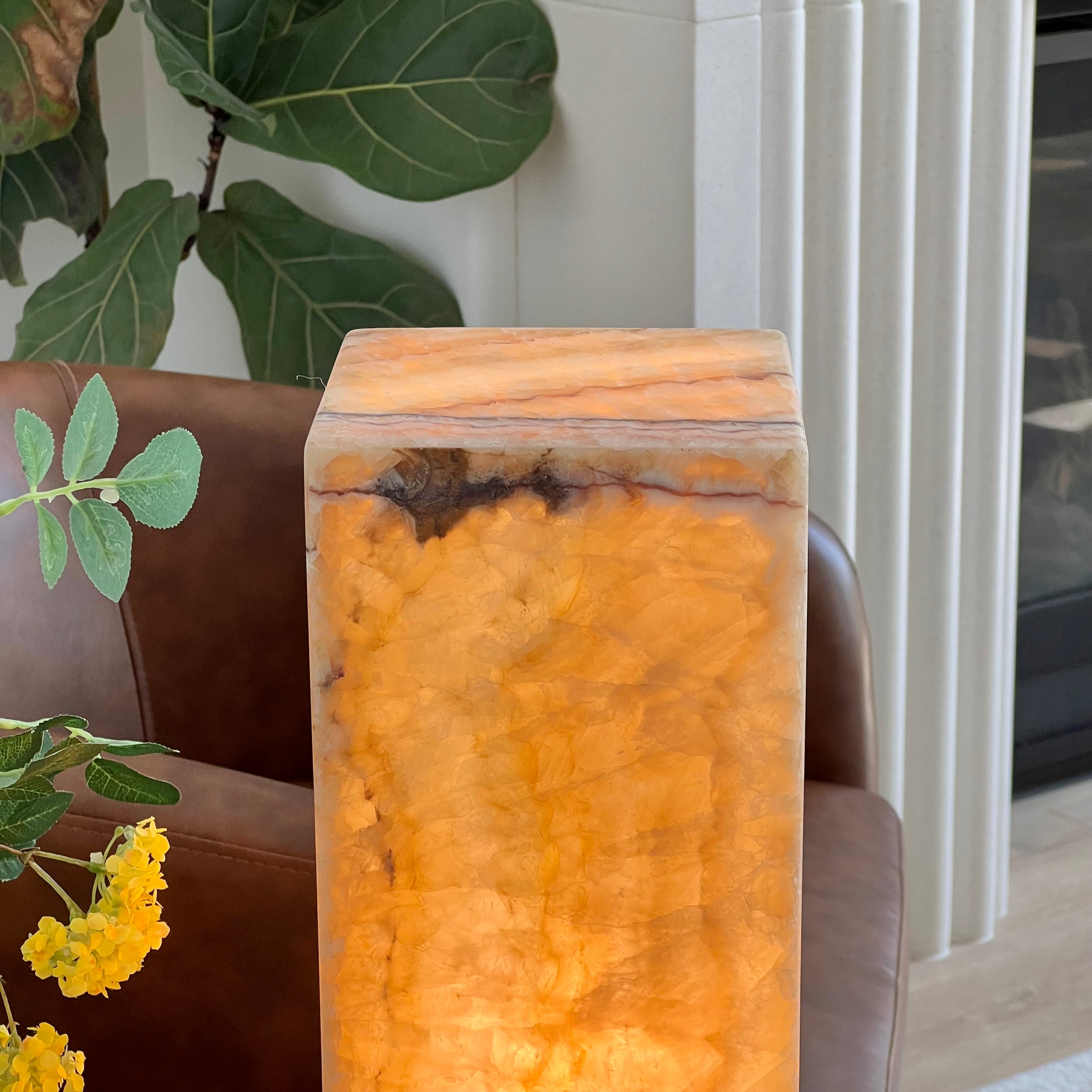 Handcrafted Onyx Tower Lamp (Golden Amber with Smoky Veining)