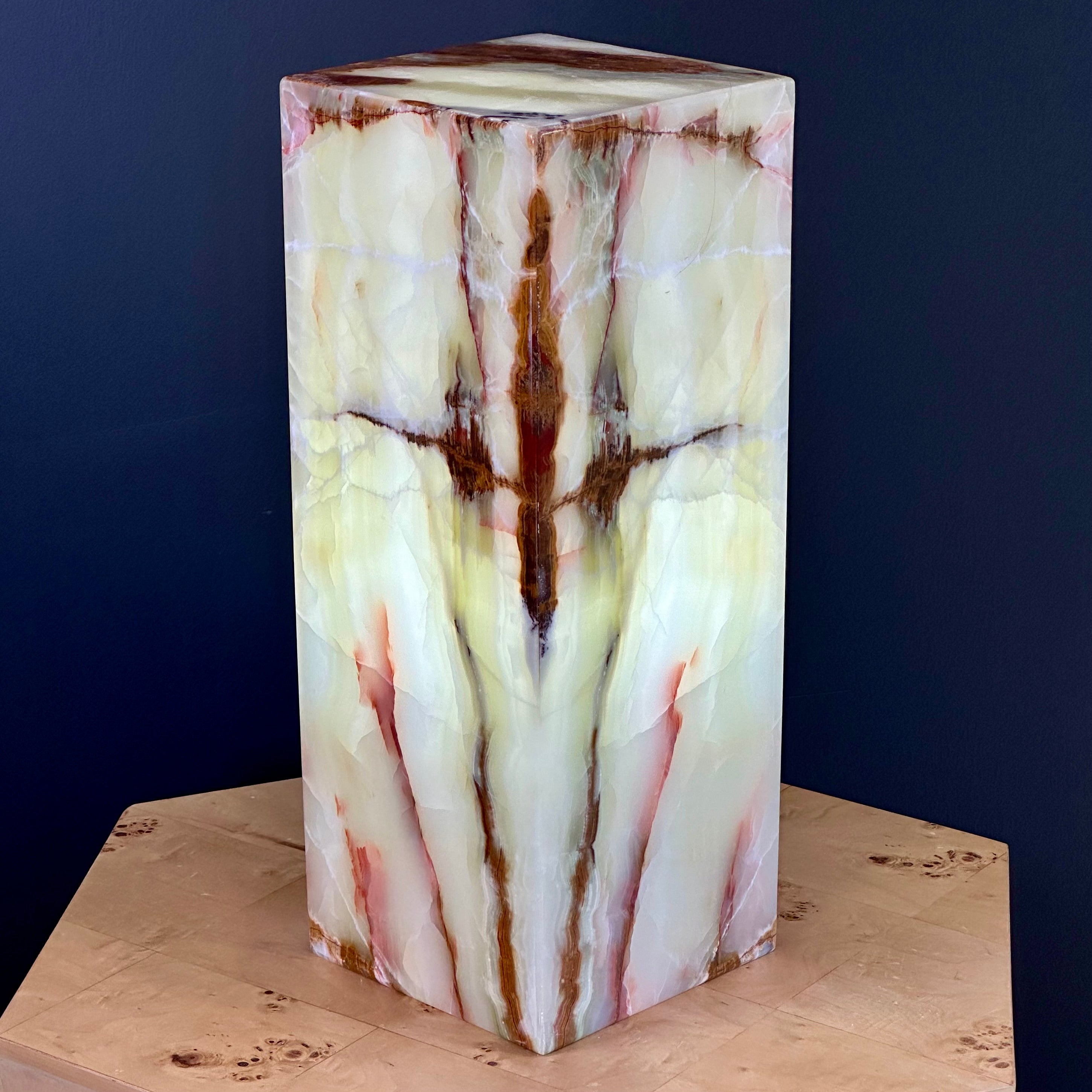 High Polish Green Onyx Lamp - Elegant Natural Stone Lighting for Home Decor