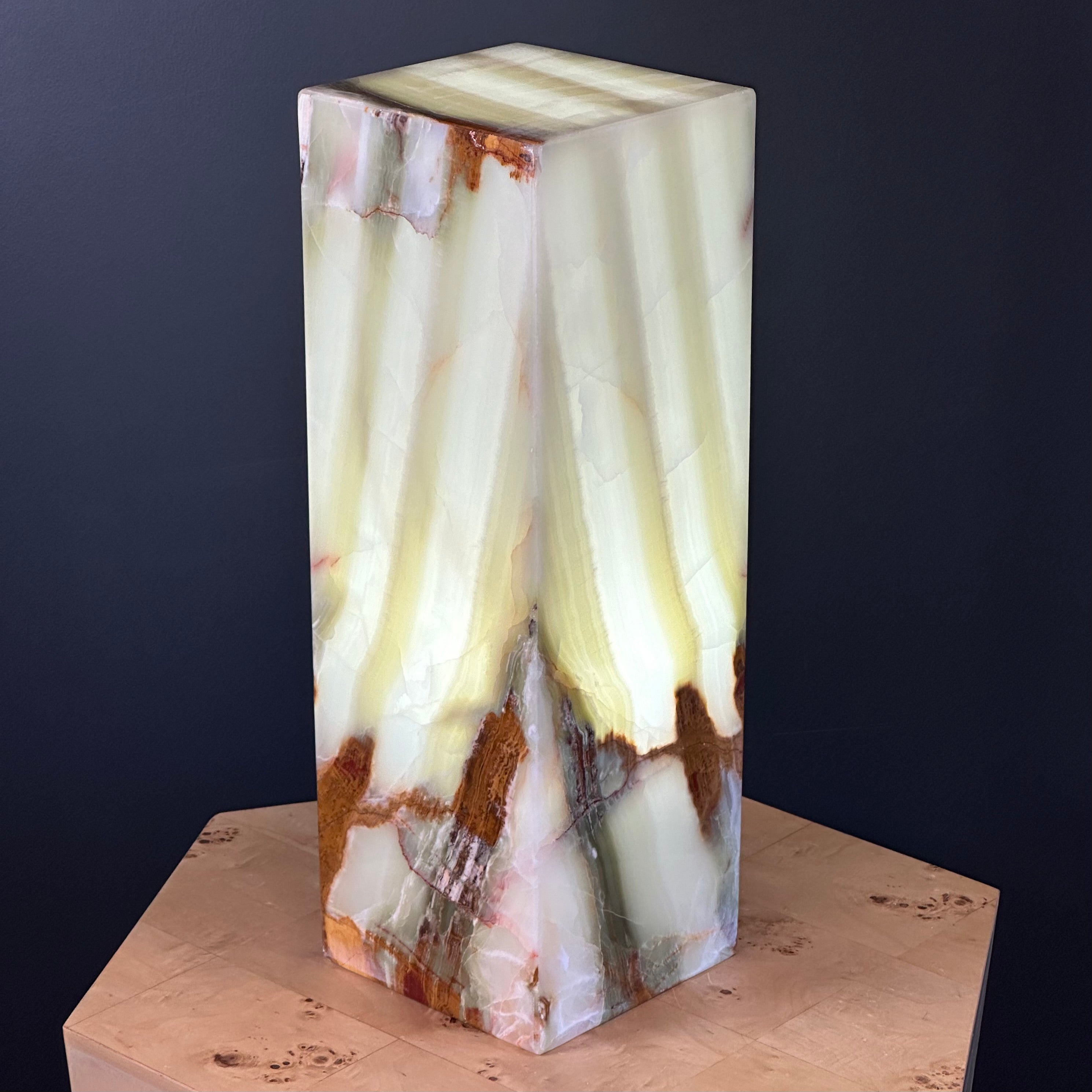 High Polish Green Onyx Lamp - Stylish Natural Stone Lighting for Home and Office