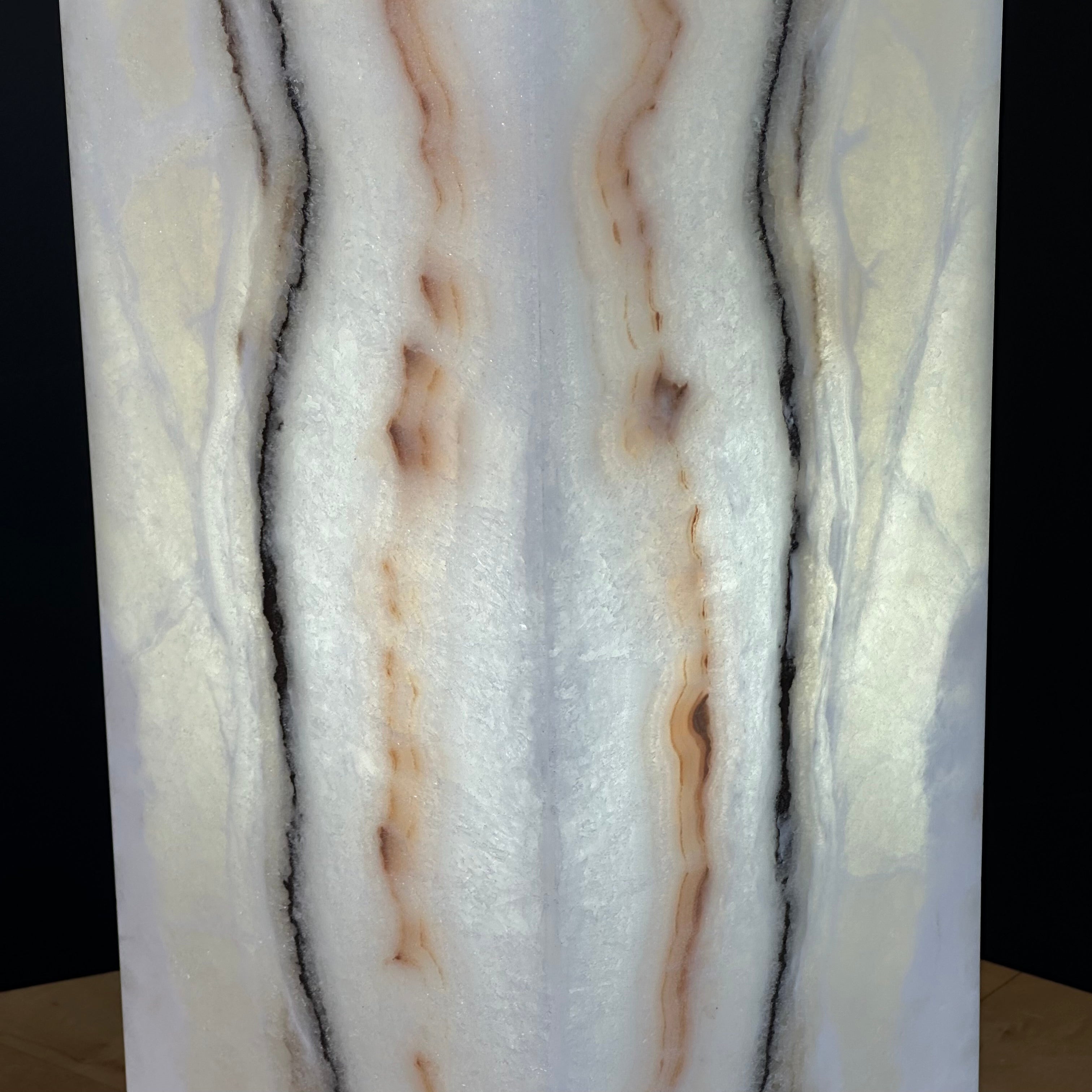 Banded Onyx Lamp | Elegant Natural Stone Lighting for Home Decor