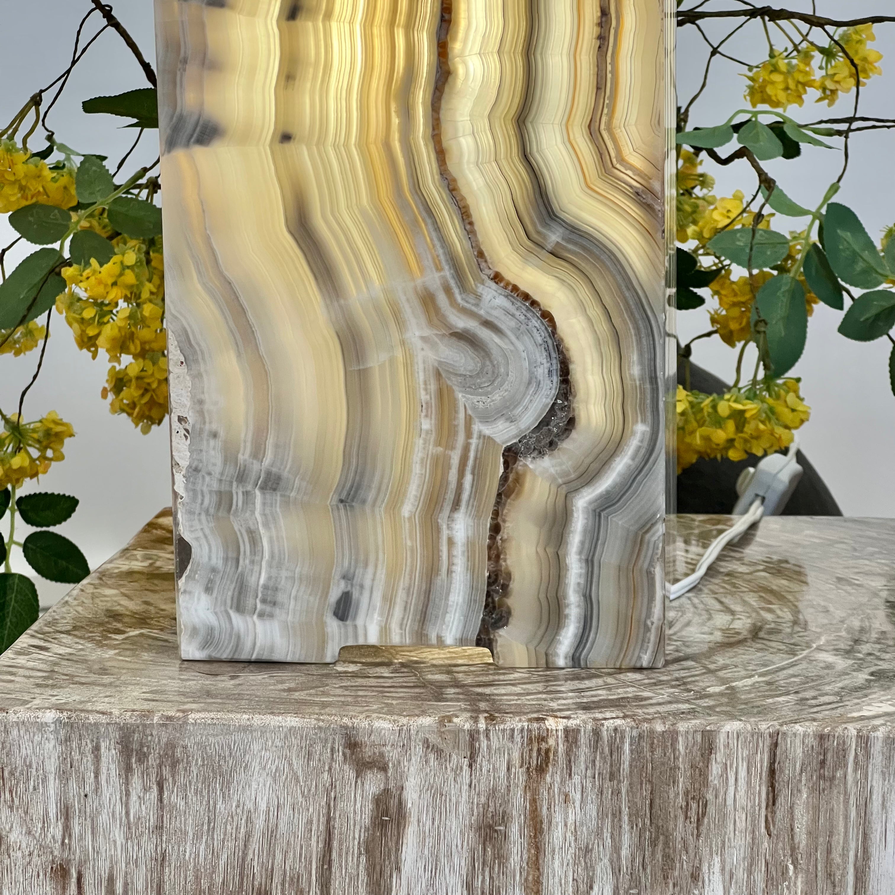 Natural Onyx Stone Table Lamp – Hand-Carved, Backlit Accent Light