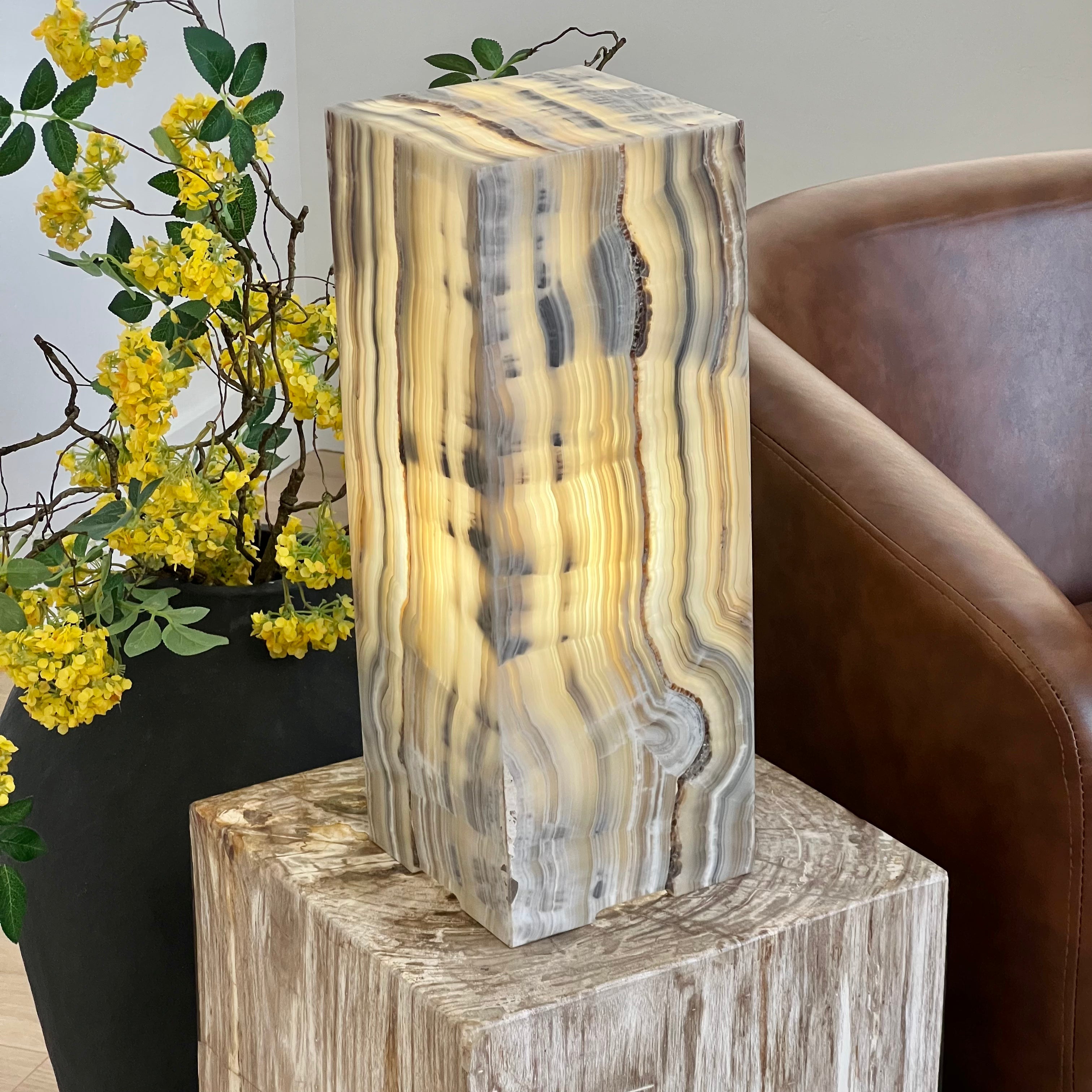 Natural Onyx Stone Table Lamp – Hand-Carved, Backlit Accent Light