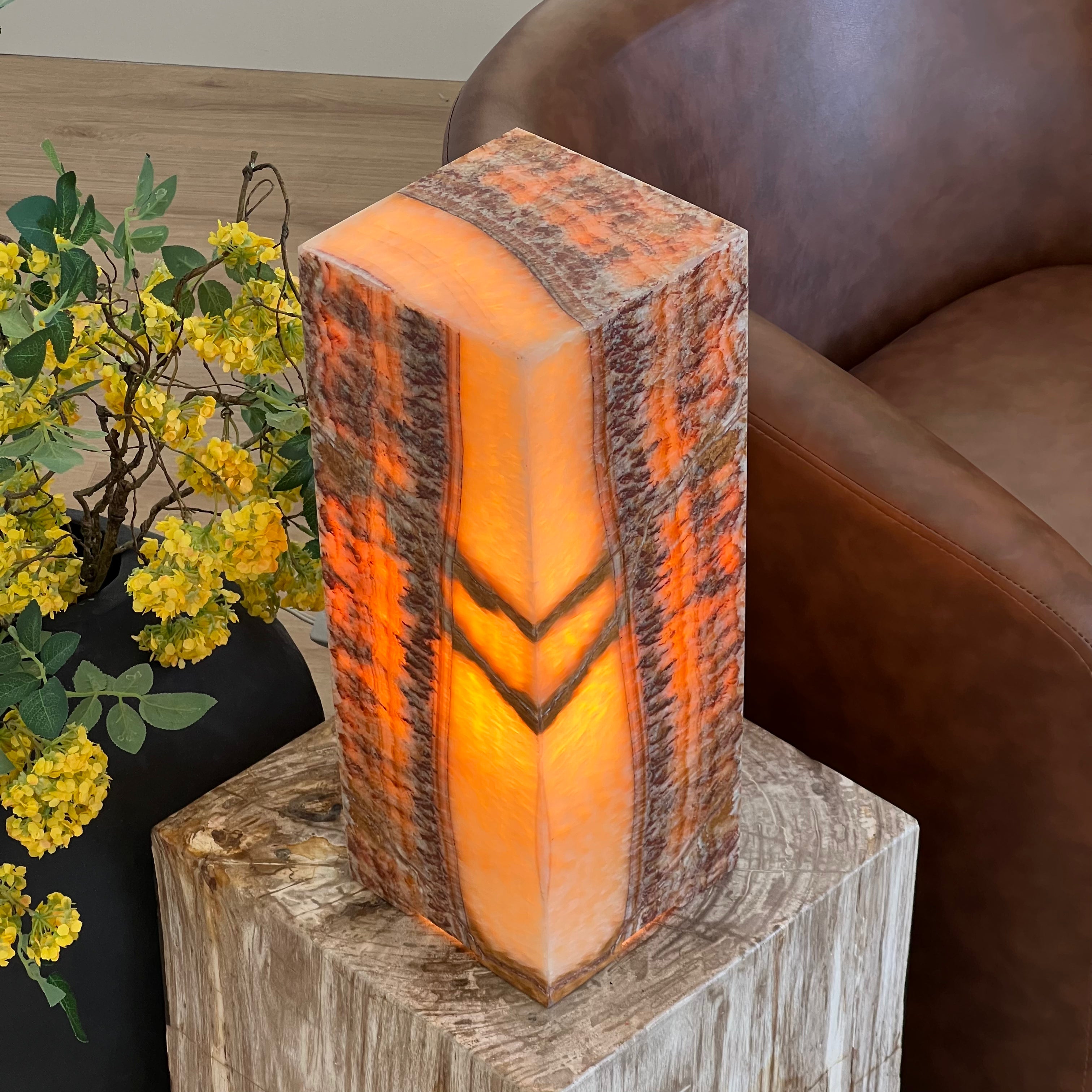 Handcrafted Red Onyx Table Lamp – Warm Earth Tones & Sculptural Glow