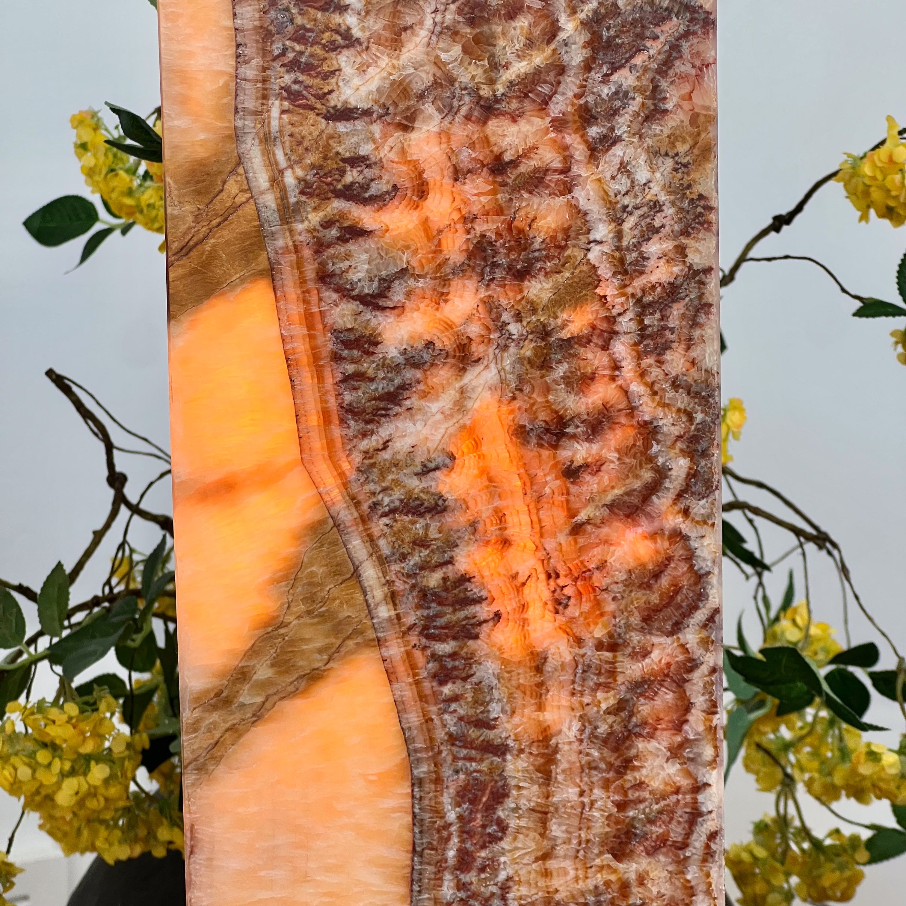 Handcrafted Red Onyx Table Lamp – Warm Earth Tones & Sculptural Glow