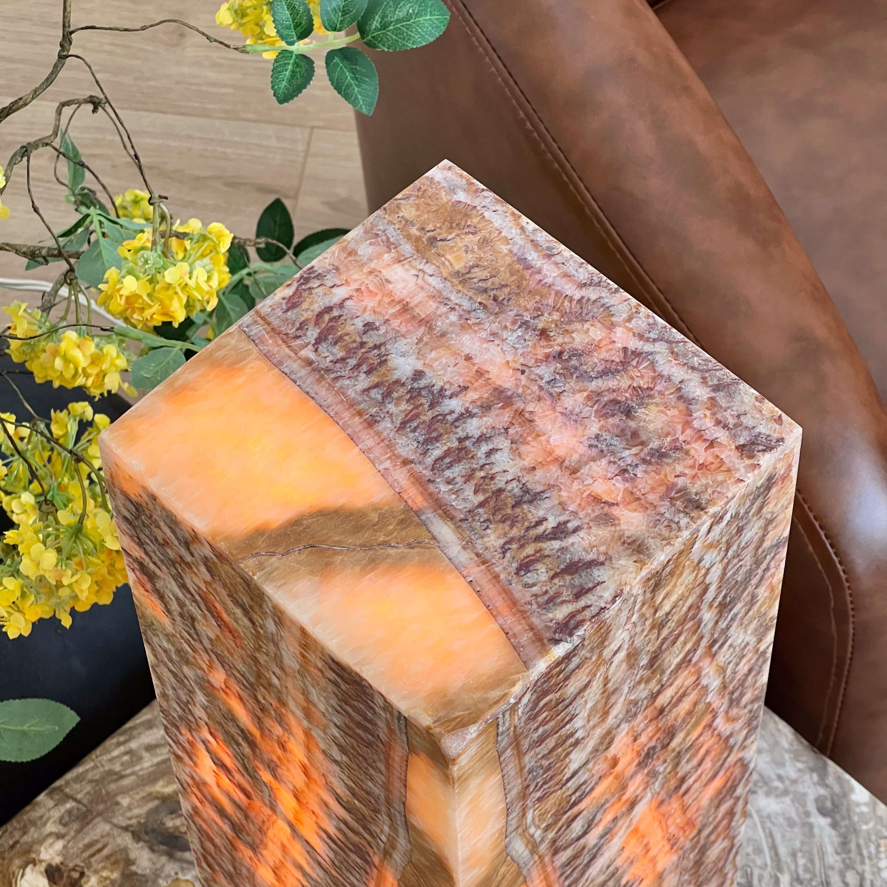 Handcrafted Red Onyx Table Lamp – Warm Earth Tones & Sculptural Glow