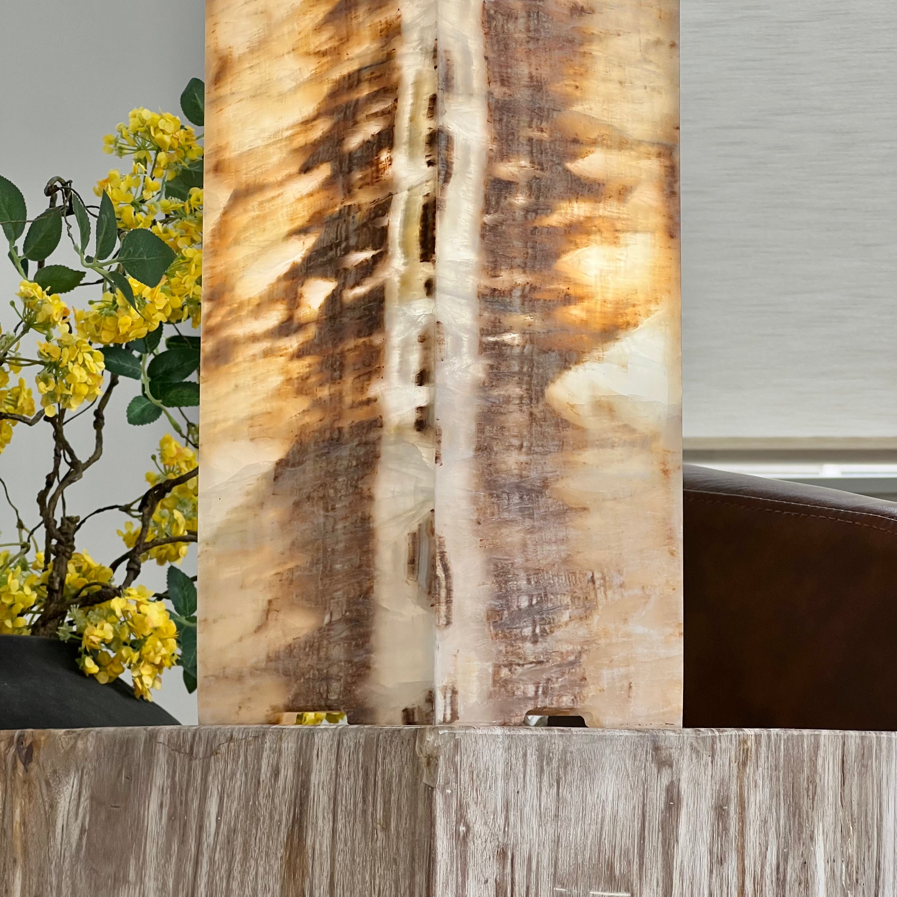Handcrafted Honey Onyx Stone Lamp
