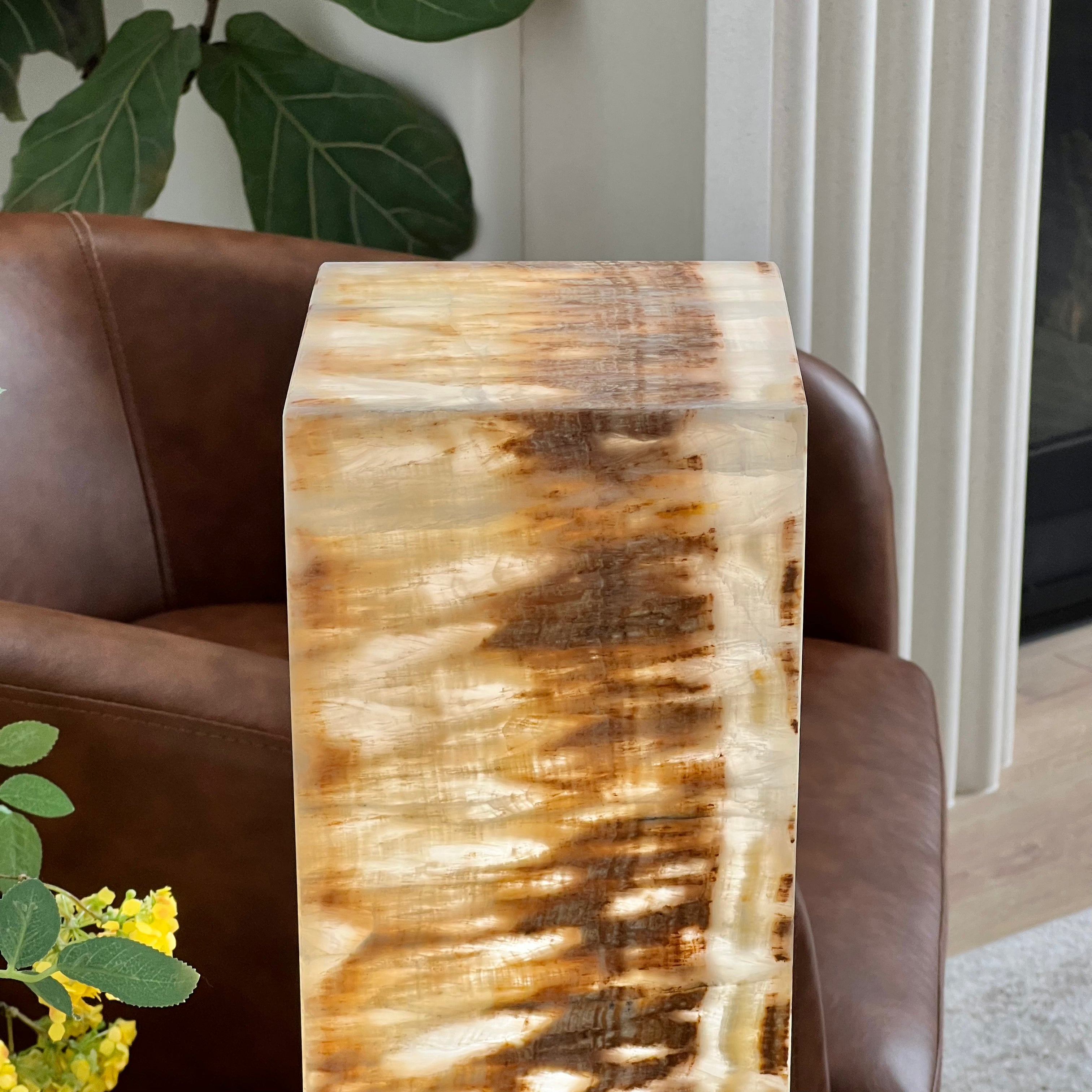 Handcrafted Honey Onyx Stone Lamp