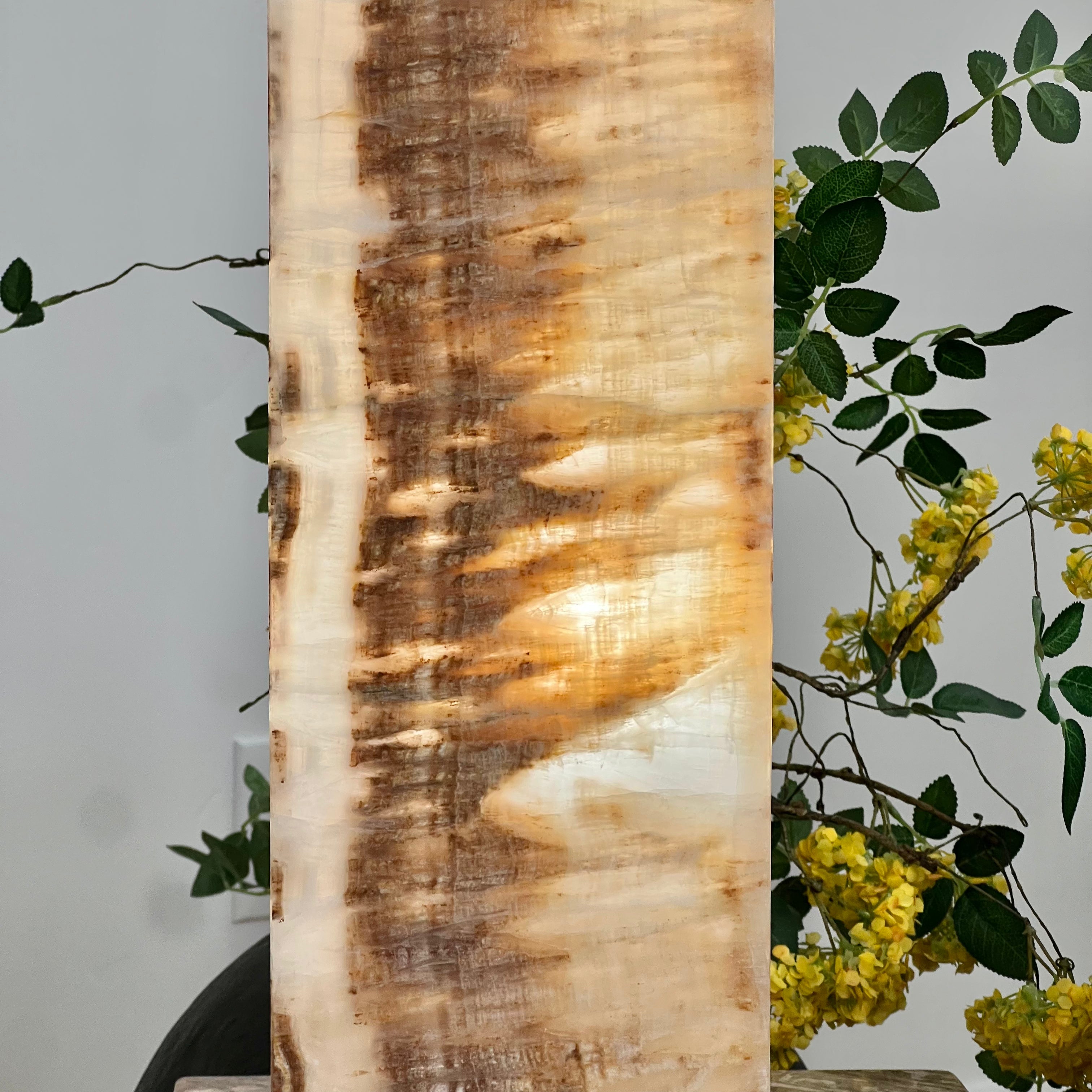 Handcrafted Honey Onyx Stone Lamp