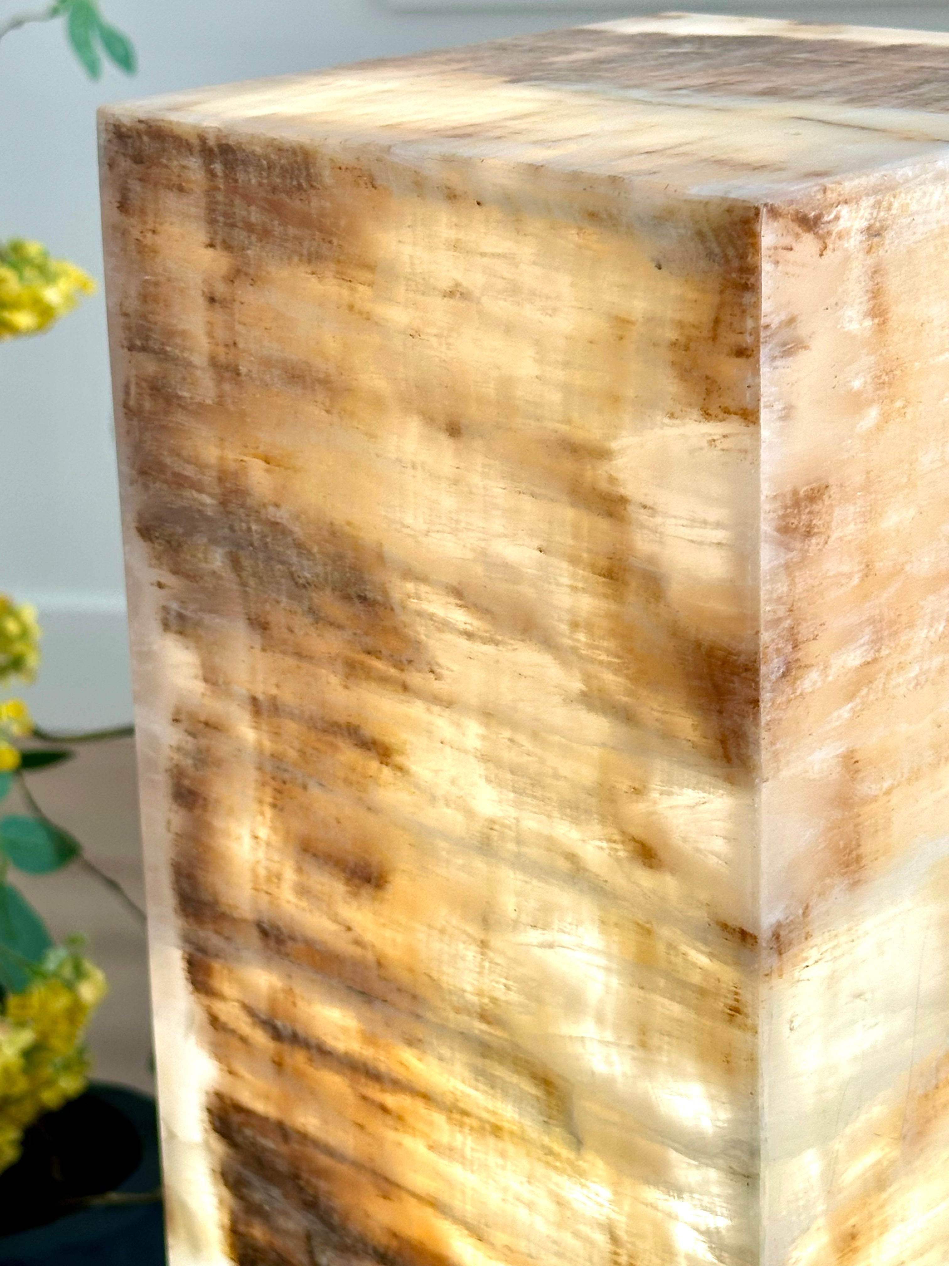 Beige Onyx Stone Lamp – Handcrafted Natural Glow Accent Light (16”)