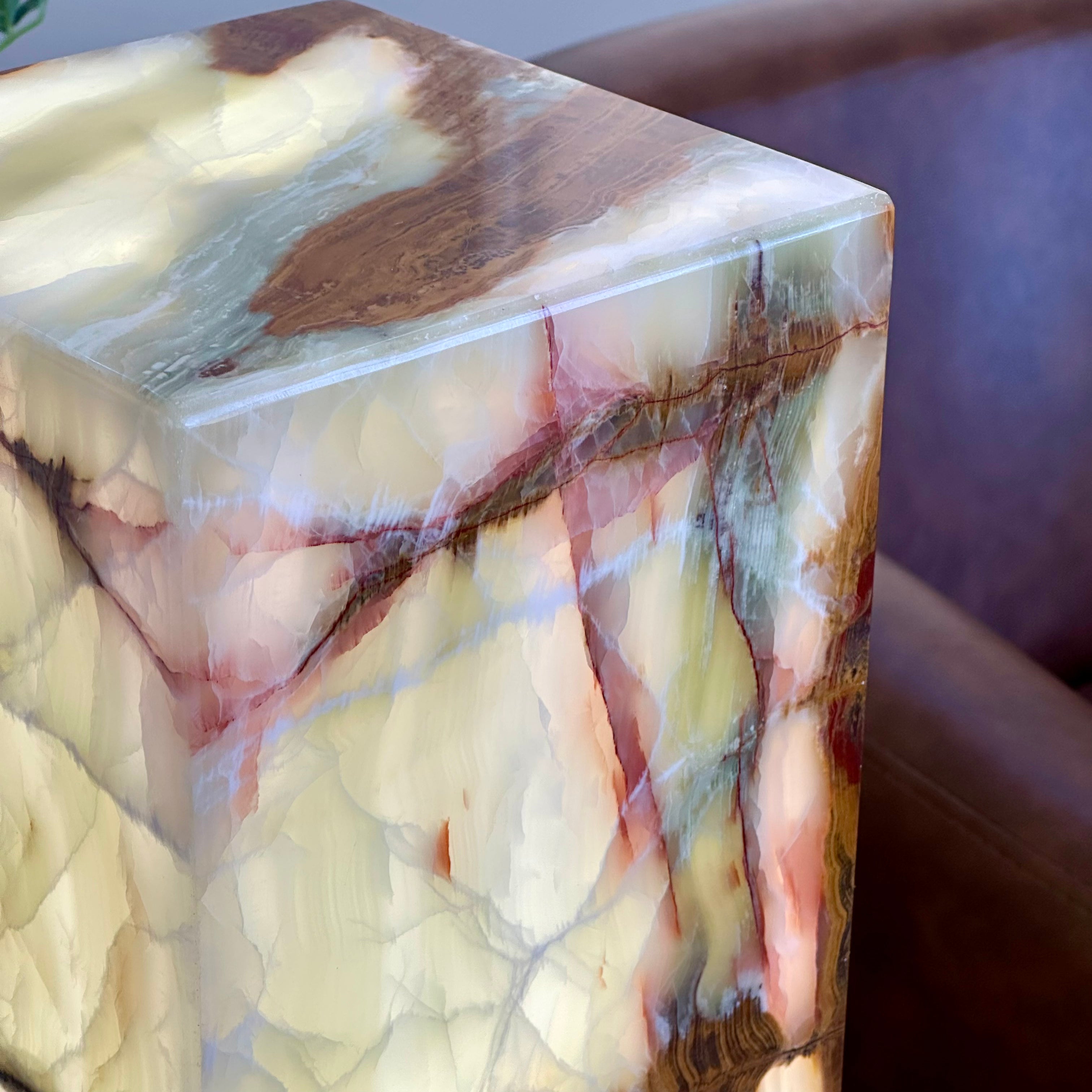 High Polish Green Onyx Lamp - Elegant Natural Stone Lighting for Home Decor