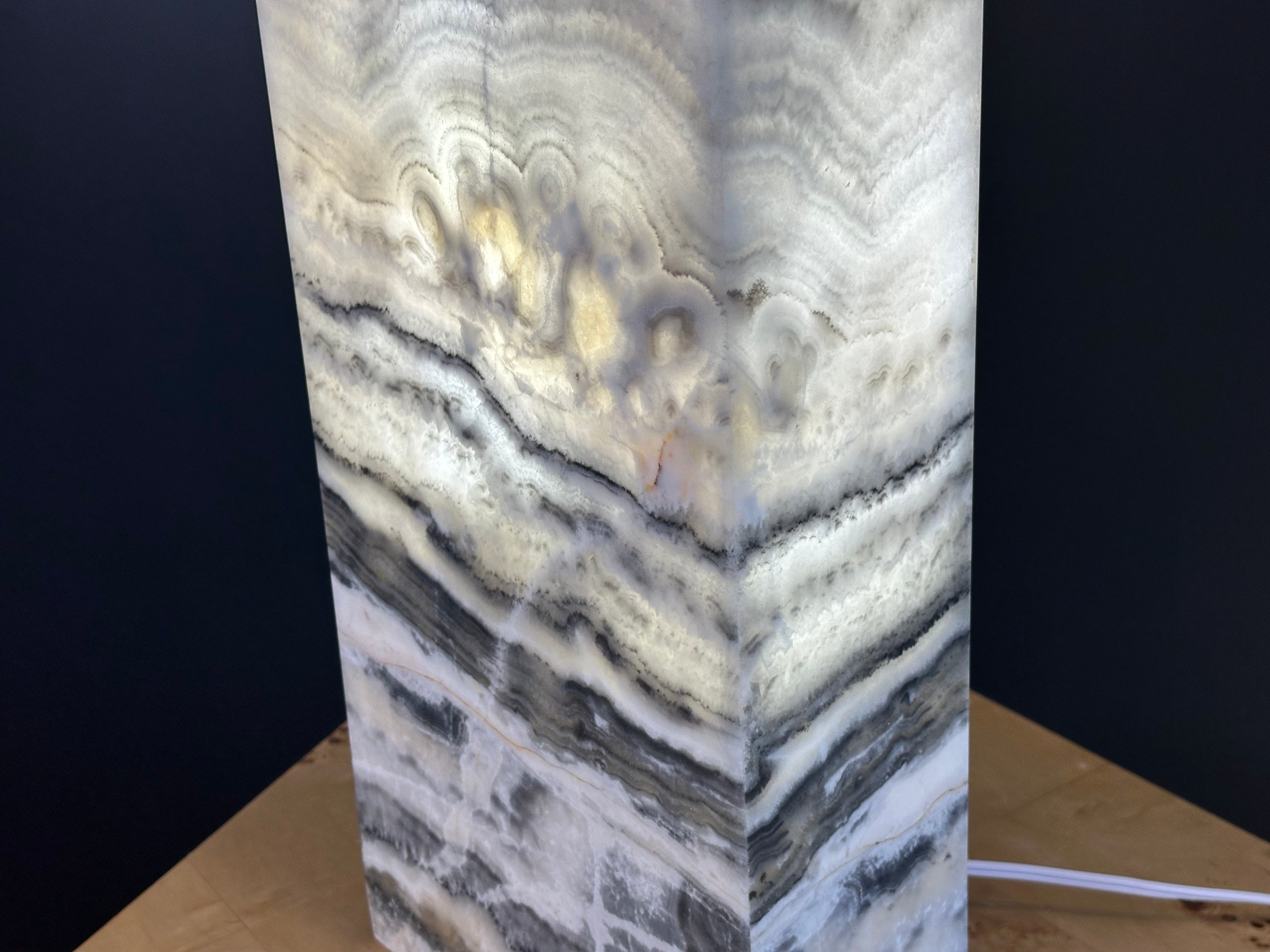 Grey and White Onyx Lamp - Stylish Natural Stone Lighting for Home and Office