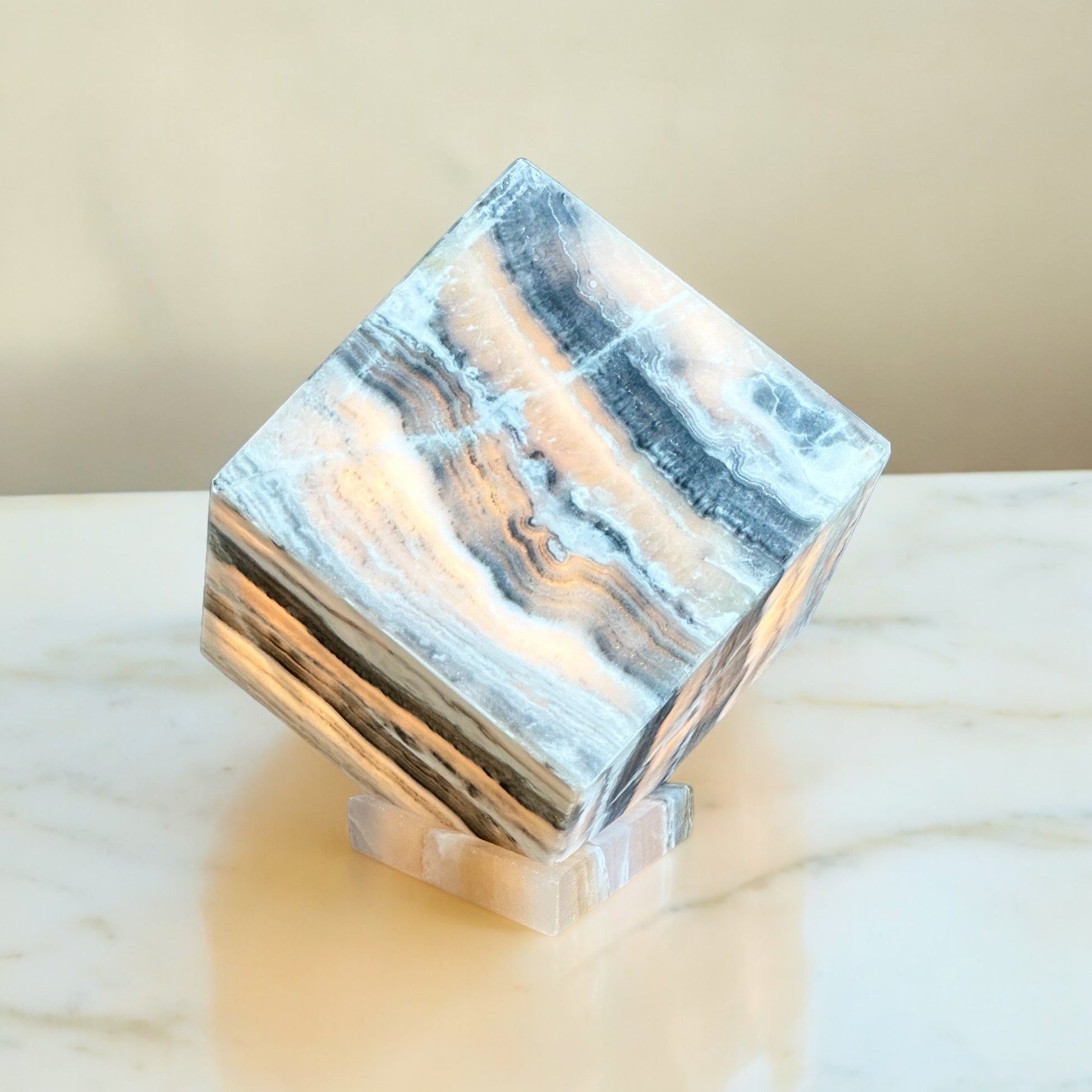 Grey and White Onyx Cube - Elegant Natural Stone Decor