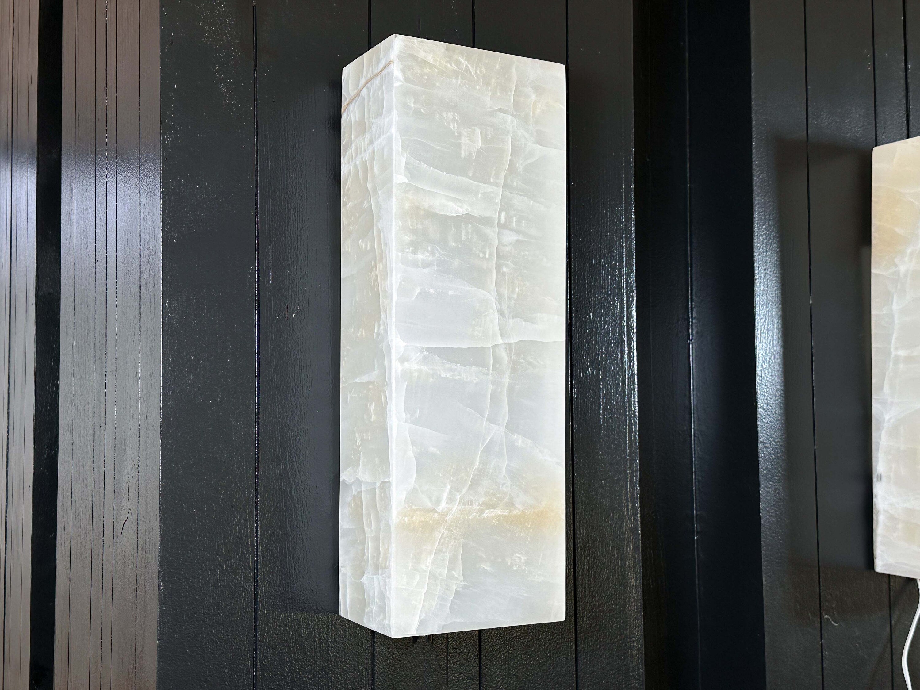 Onyx Sconce - Elegant Natural Stone Wall Lighting