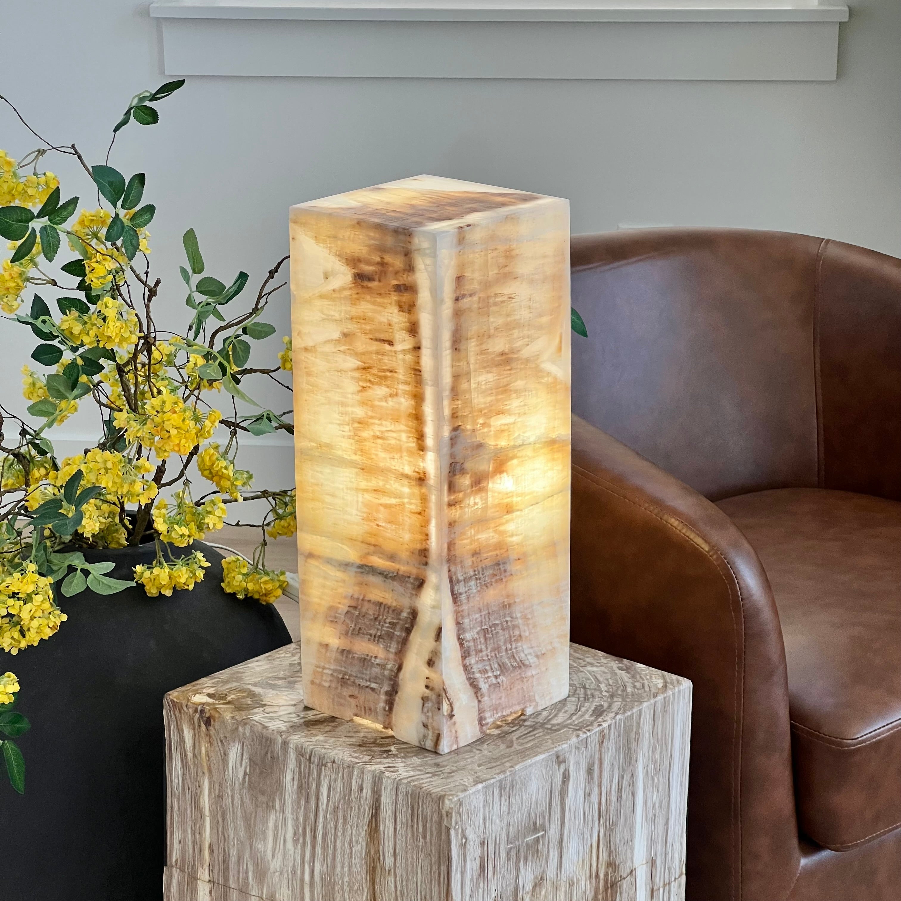Hand-Carved Onyx Table Lamp – Warm Amber Glow with Natural Texture