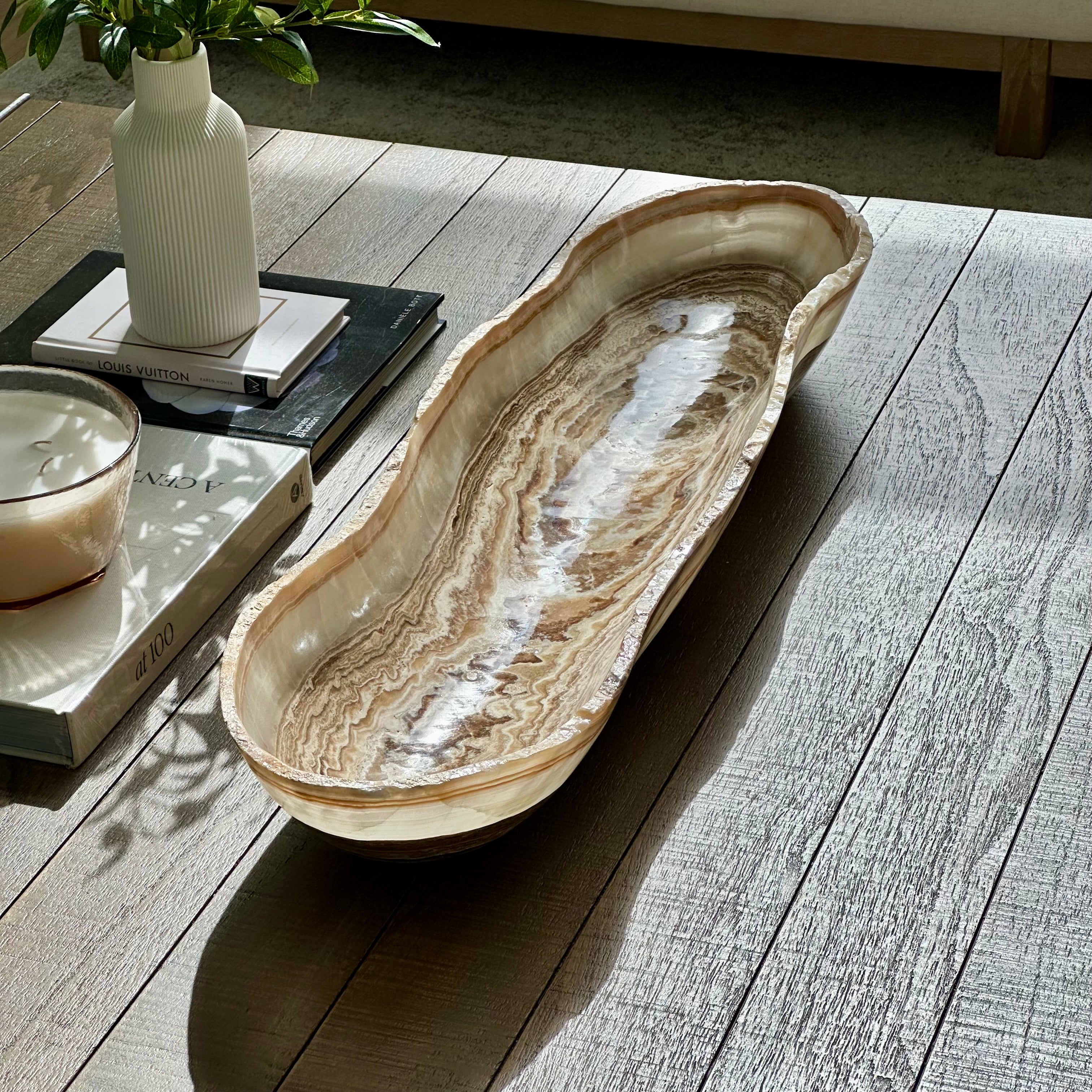 Beige Layered Onyx Canoe