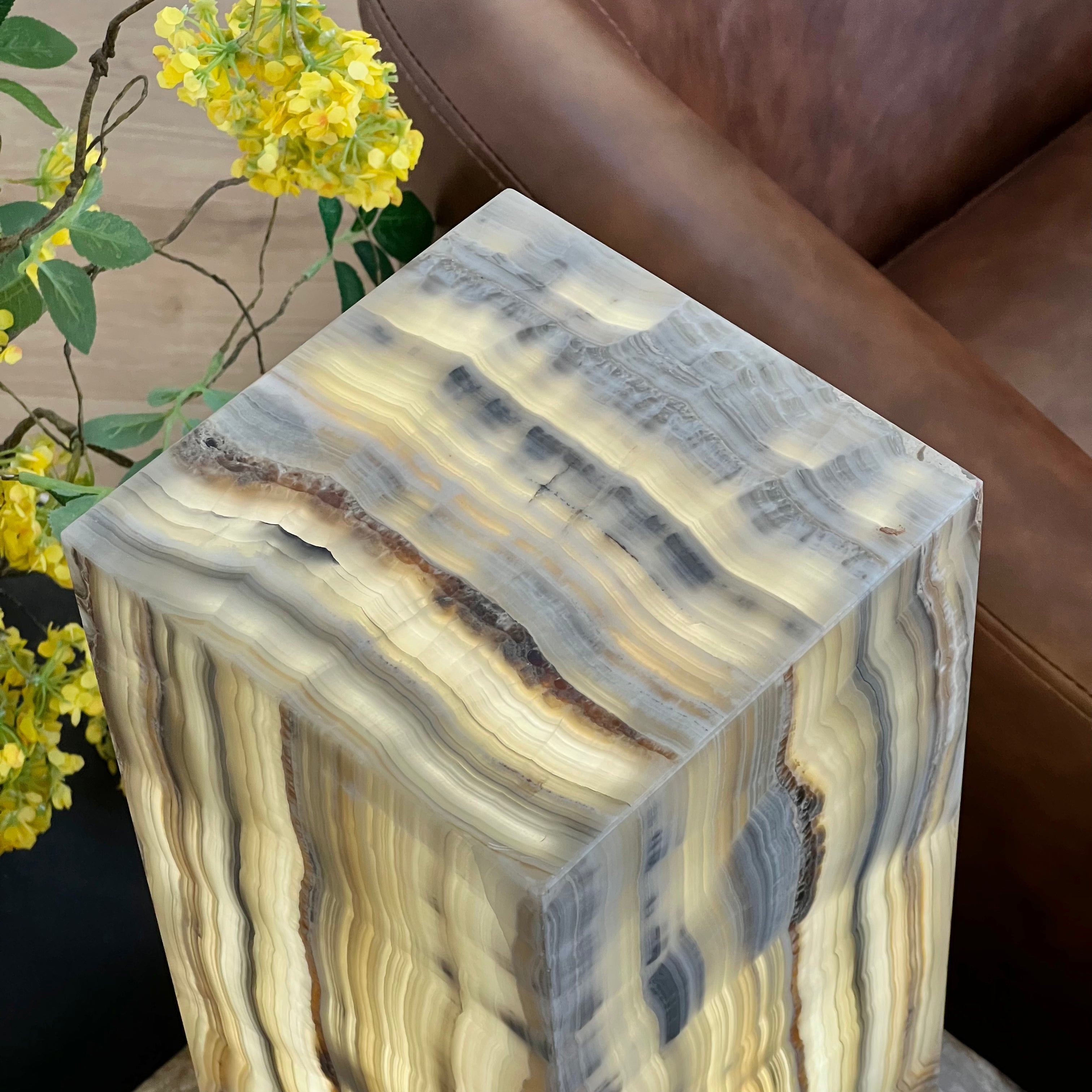 Natural Onyx Stone Table Lamp – Hand-Carved, Backlit Accent Light