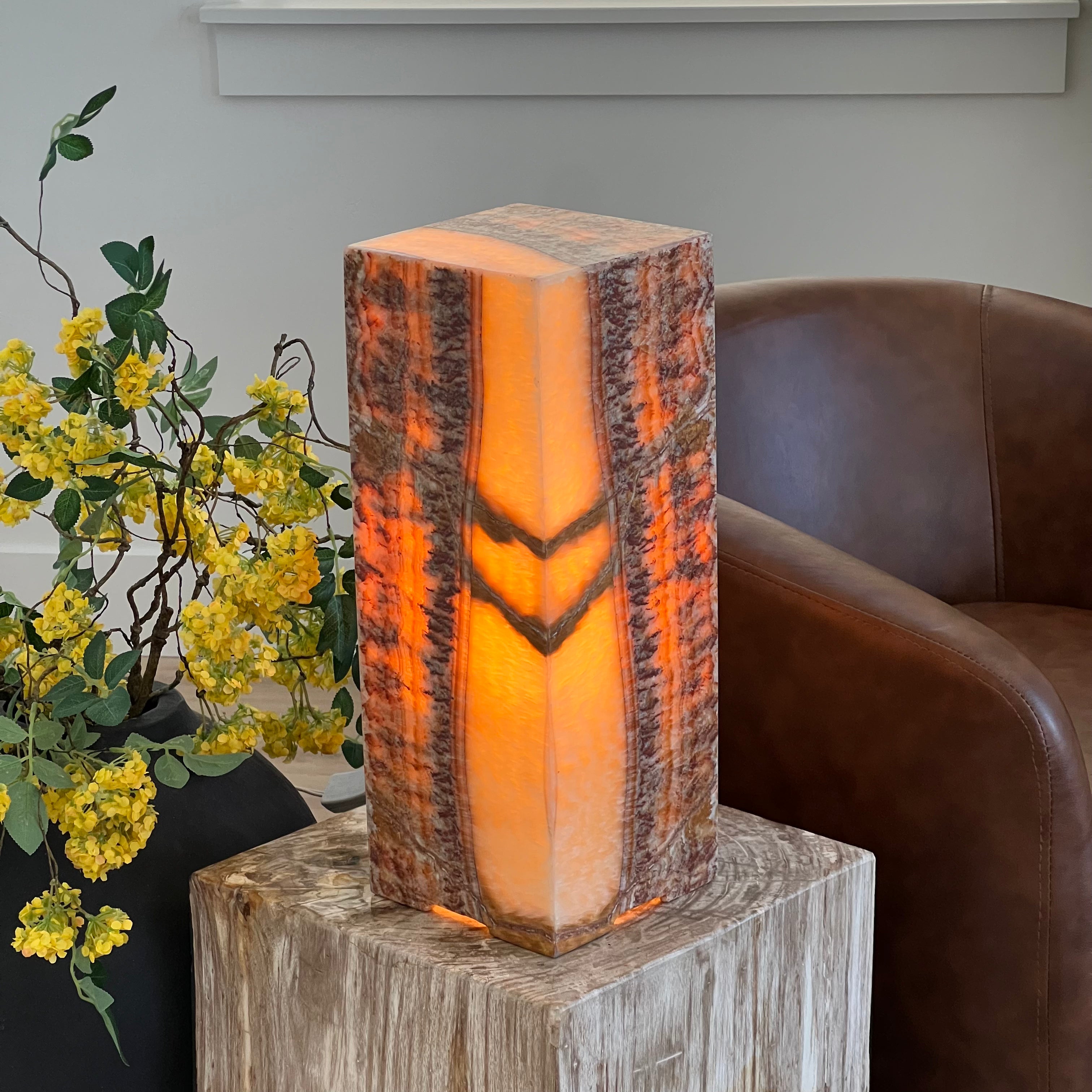Handcrafted Red Onyx Table Lamp – Warm Earth Tones & Sculptural Glow