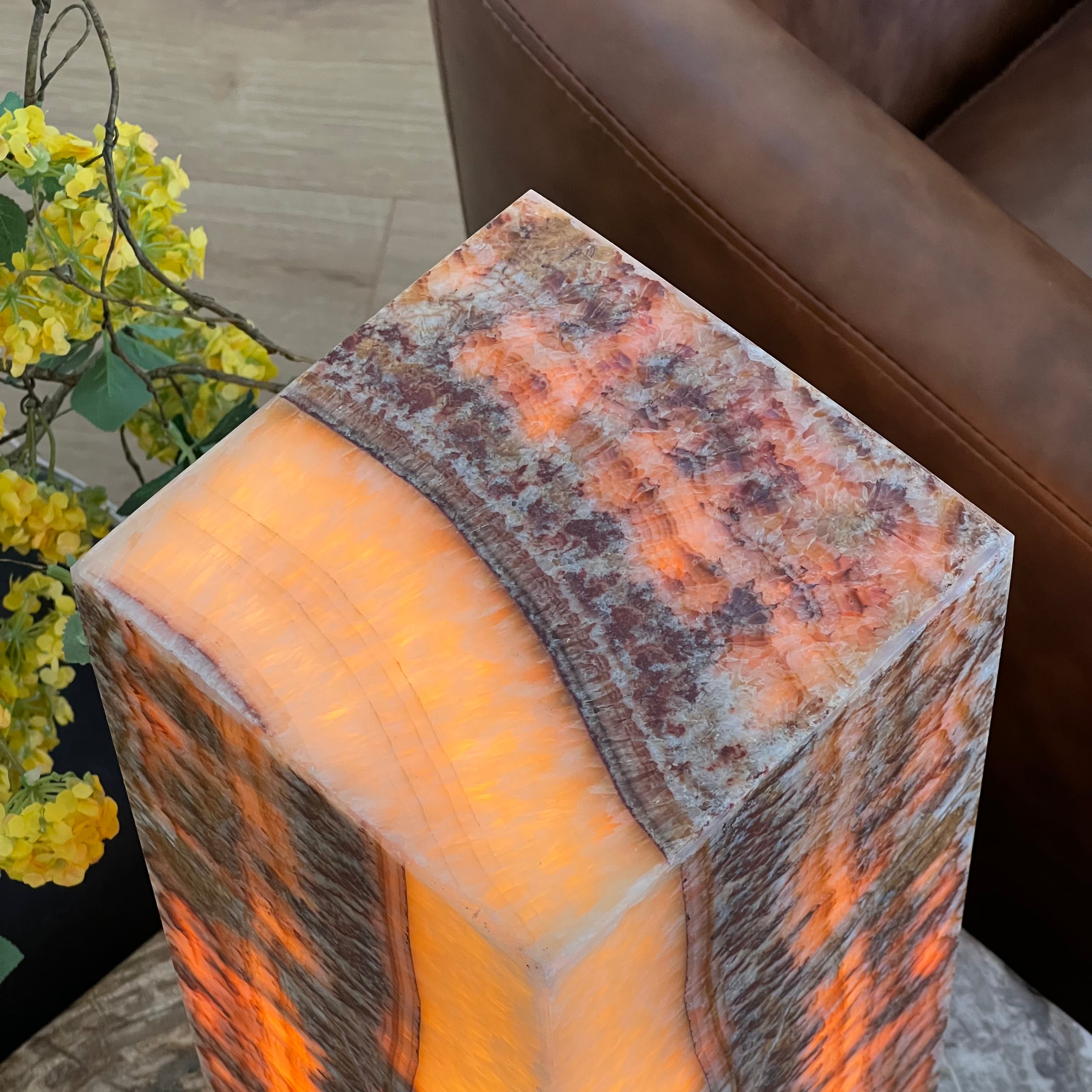 Handcrafted Red Onyx Table Lamp – Warm Earth Tones & Sculptural Glow