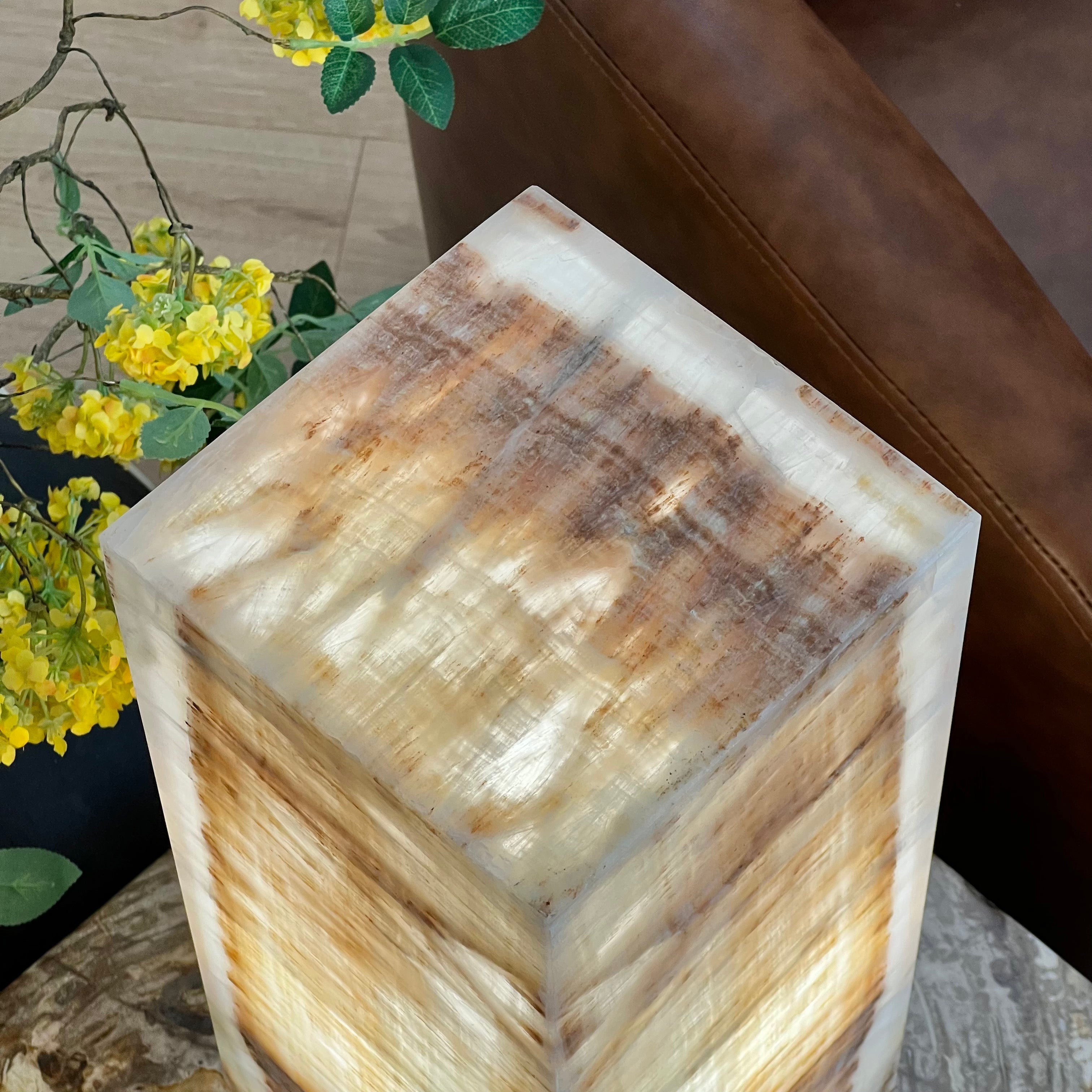 Handcrafted Honey Onyx Stone Lamp