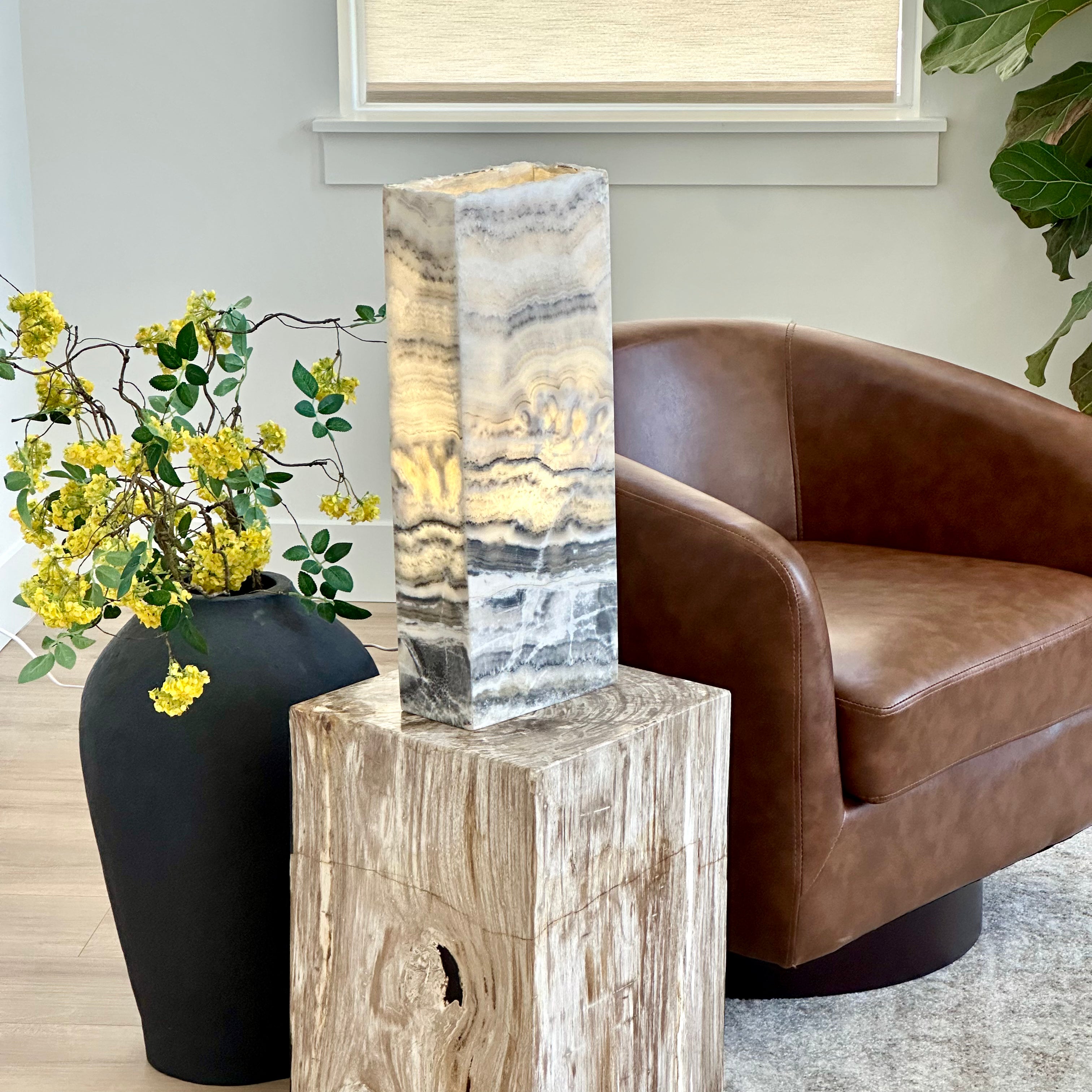 Grey and White Onyx Lamp - Stylish Natural Stone Lighting for Home and Office