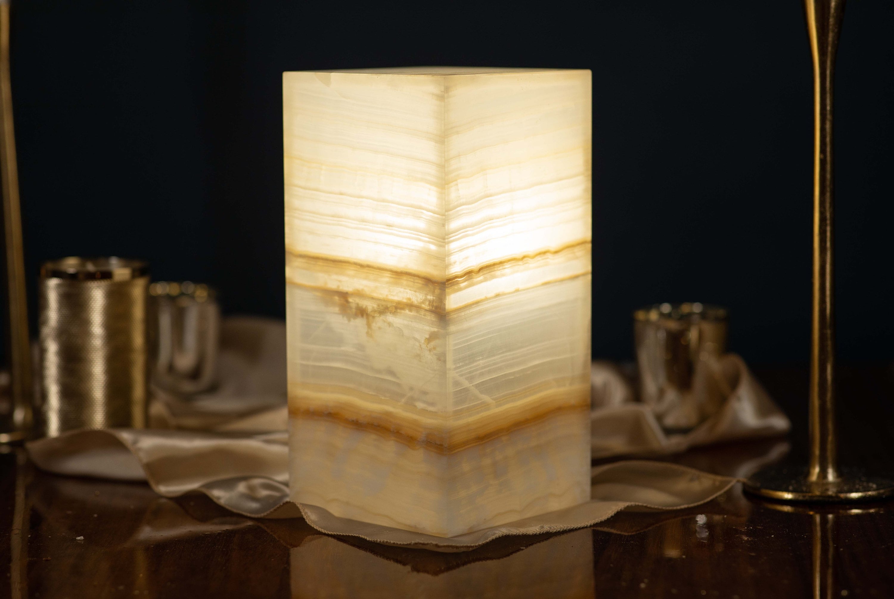 Clear & Beige Onyx Lamp - Handcrafted Home Decor - 12 Inches Tall